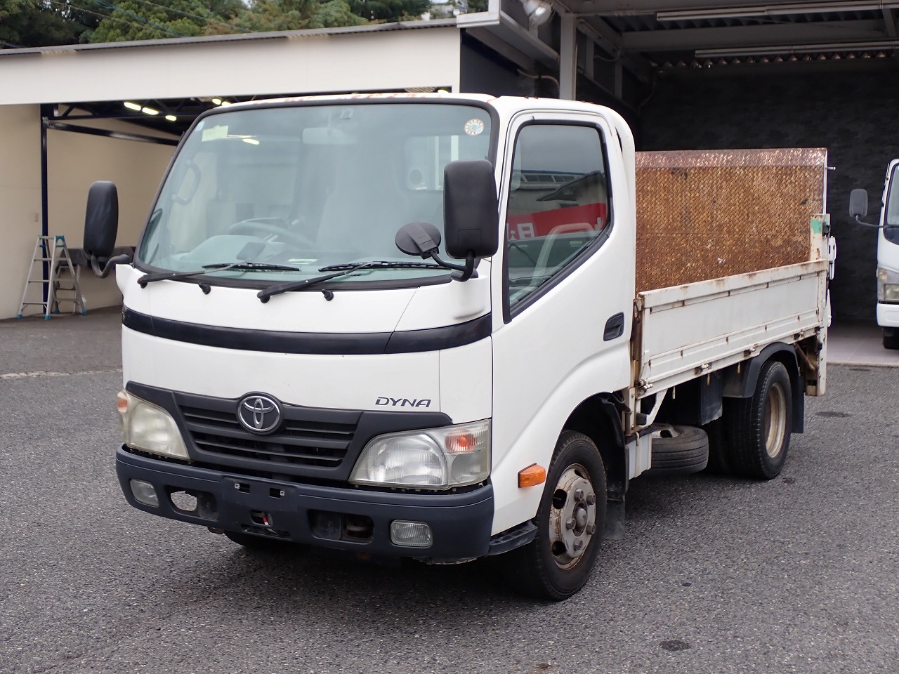 TOYOTA Dyna Truck