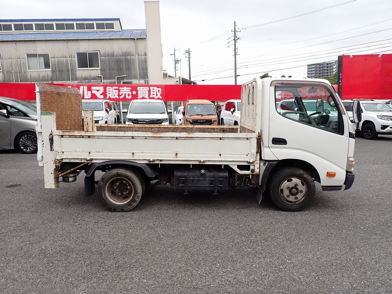 TOYOTA Dyna Truck