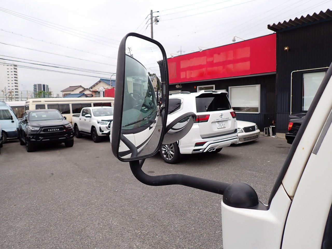 TOYOTA Dyna Truck