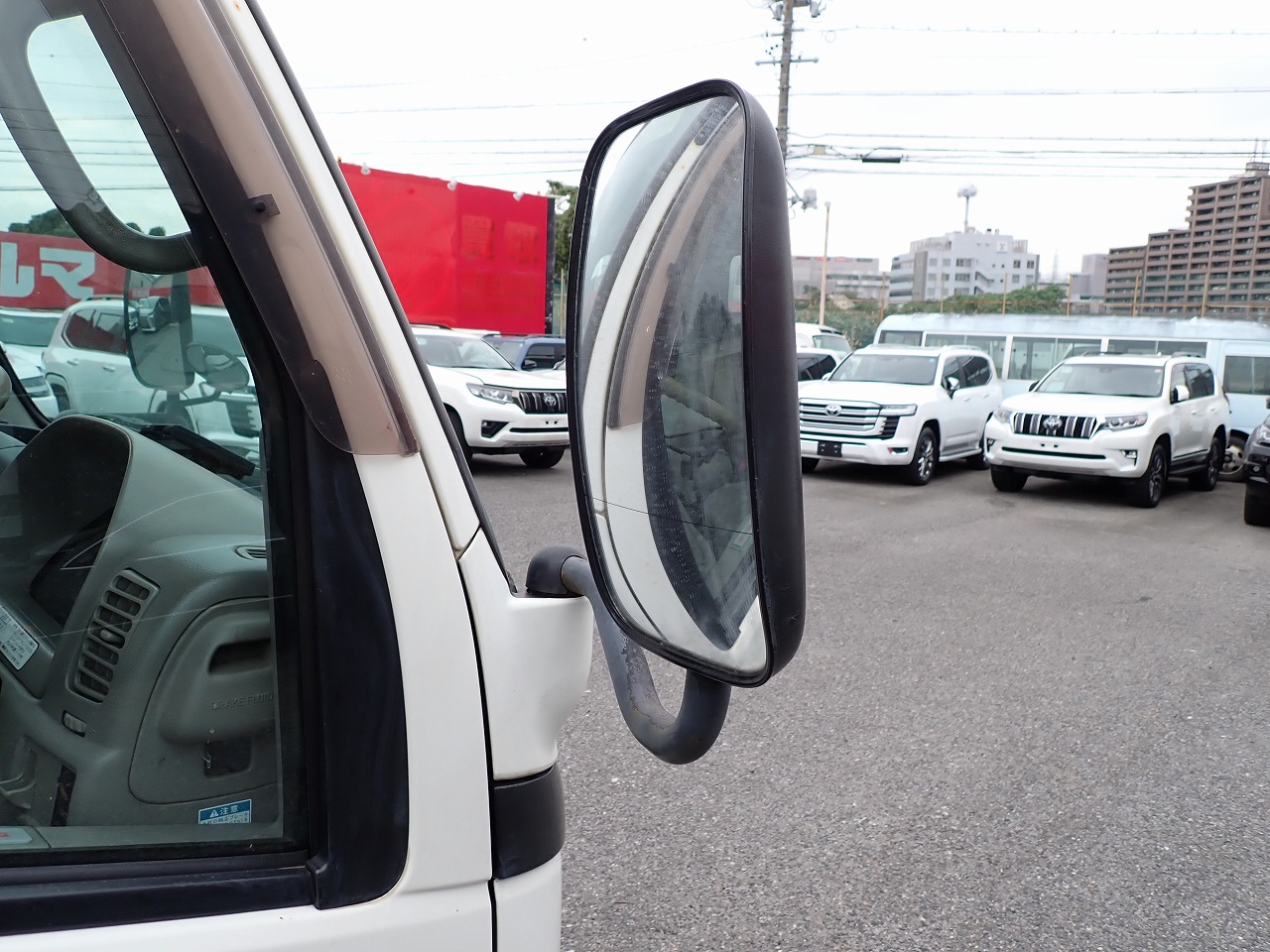 TOYOTA Dyna Truck