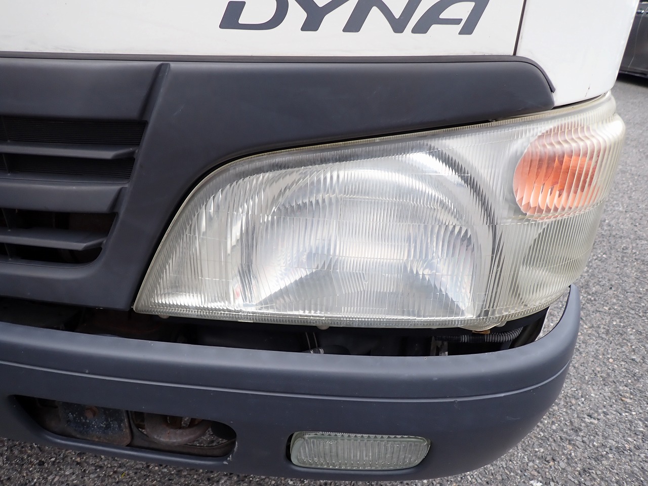 TOYOTA Dyna Truck