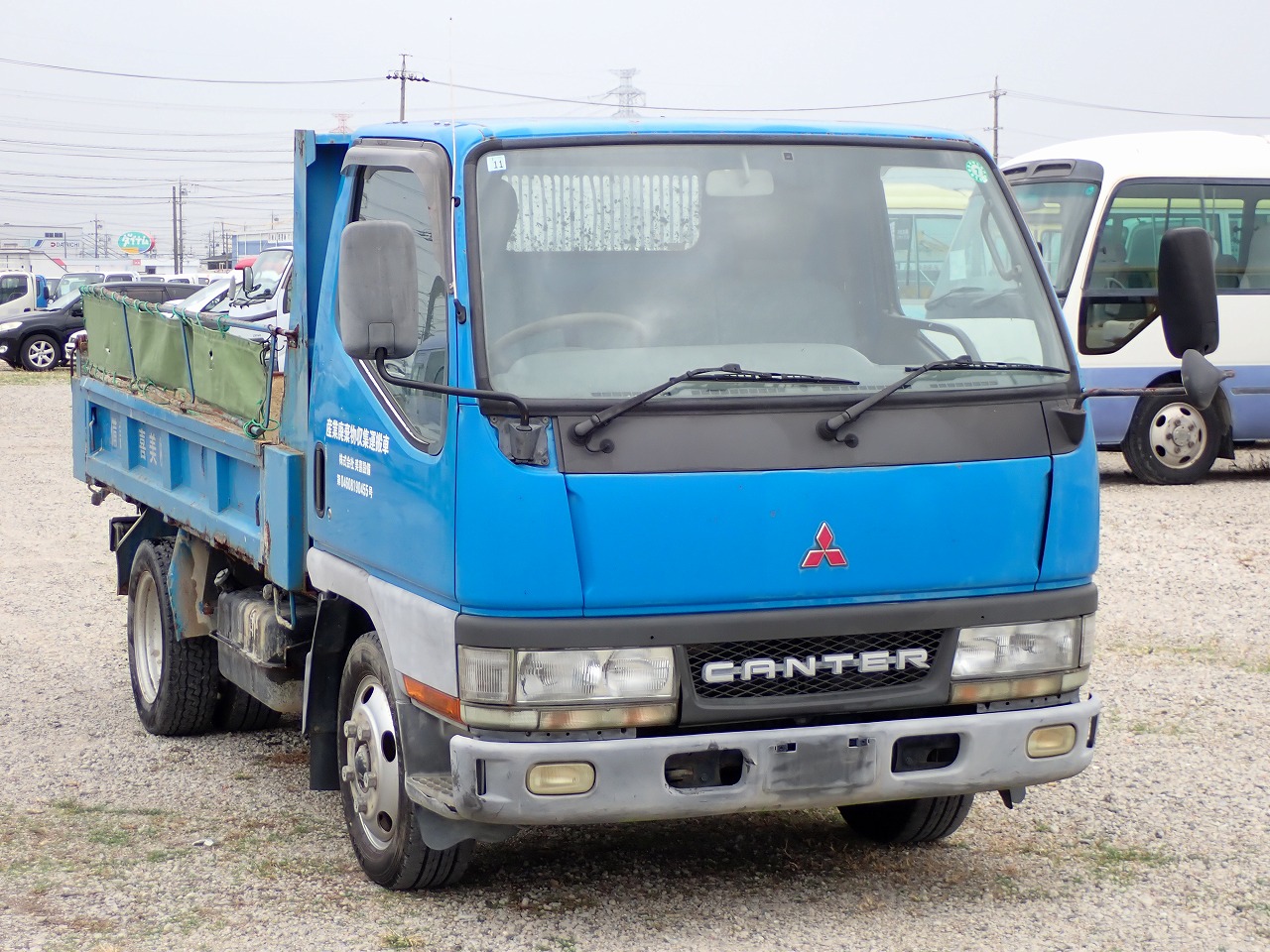 MITSUBISHI Canter