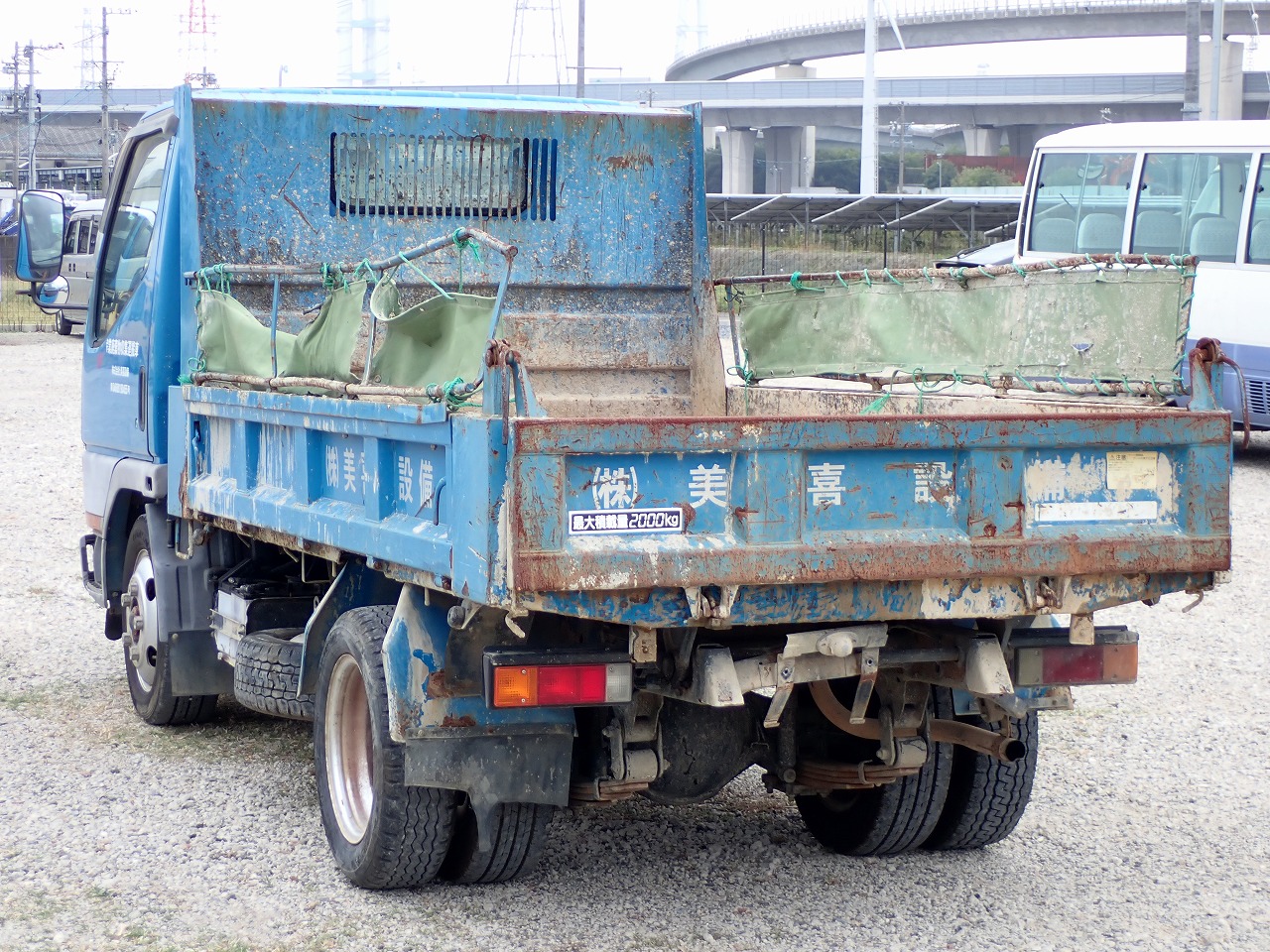 MITSUBISHI Canter