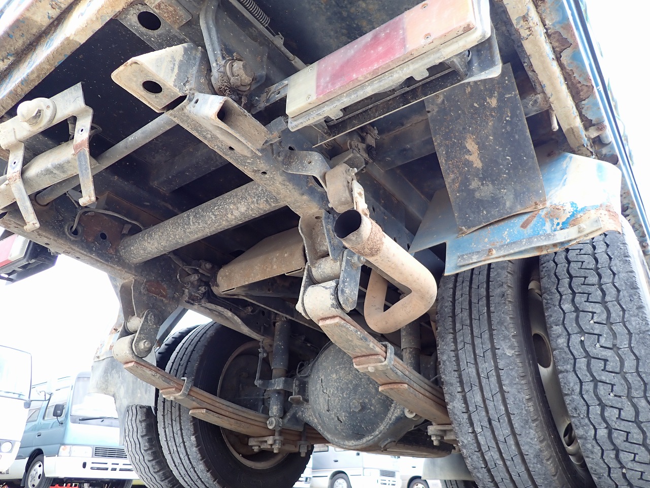 MITSUBISHI Canter