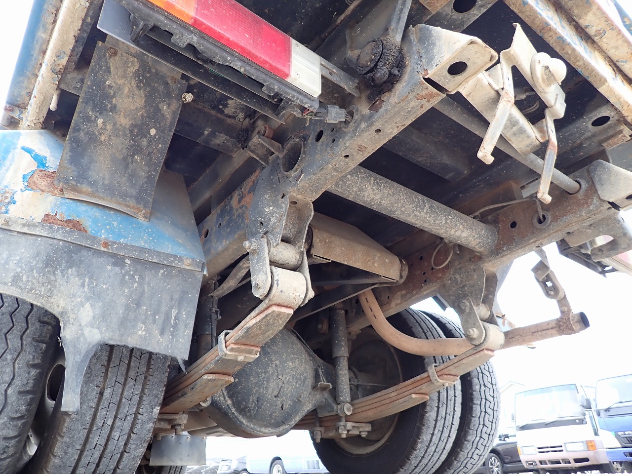 MITSUBISHI Canter