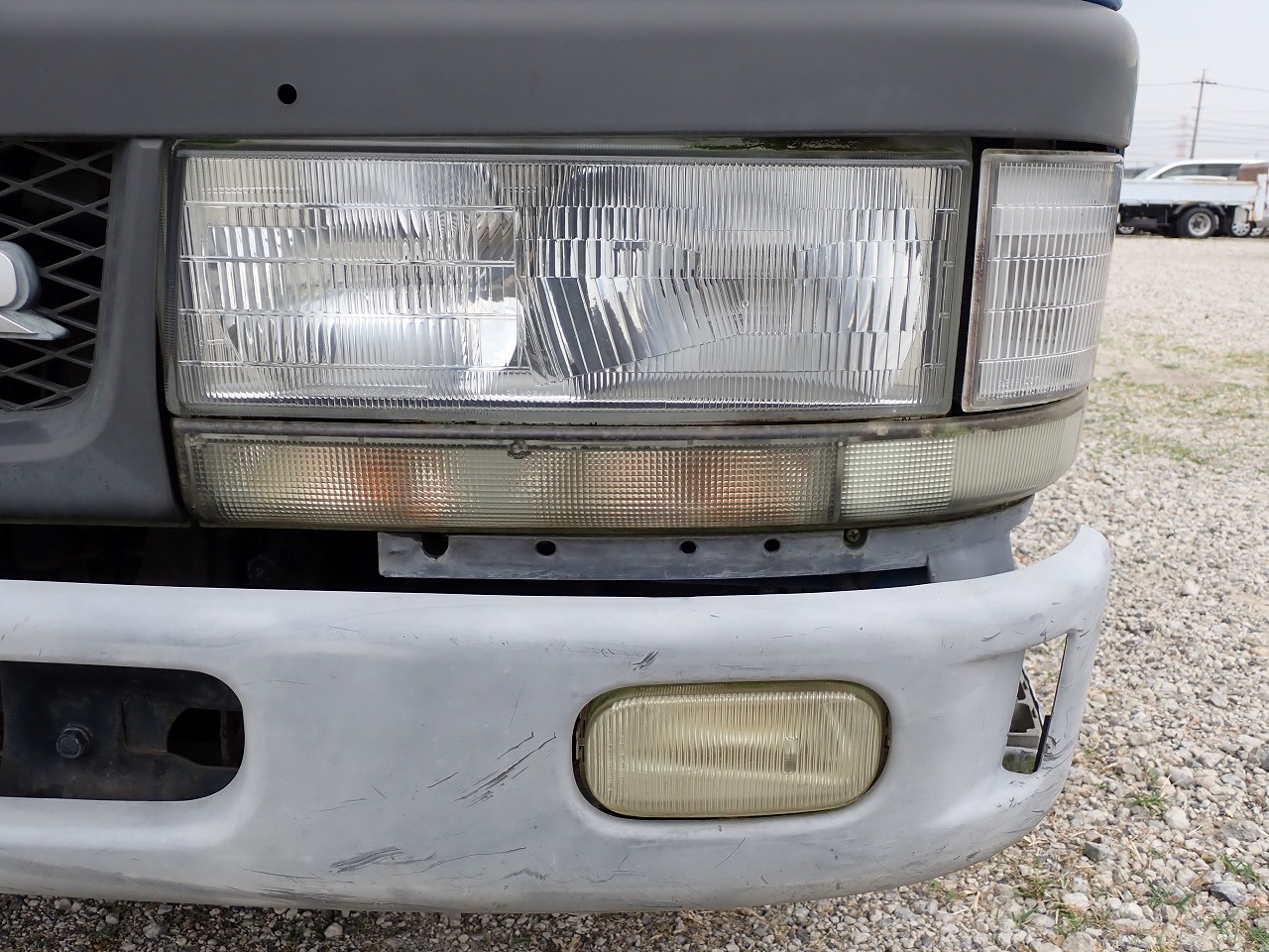 MITSUBISHI Canter