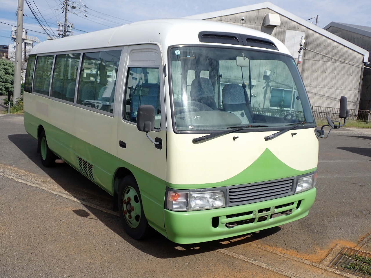 TOYOTA Coaster