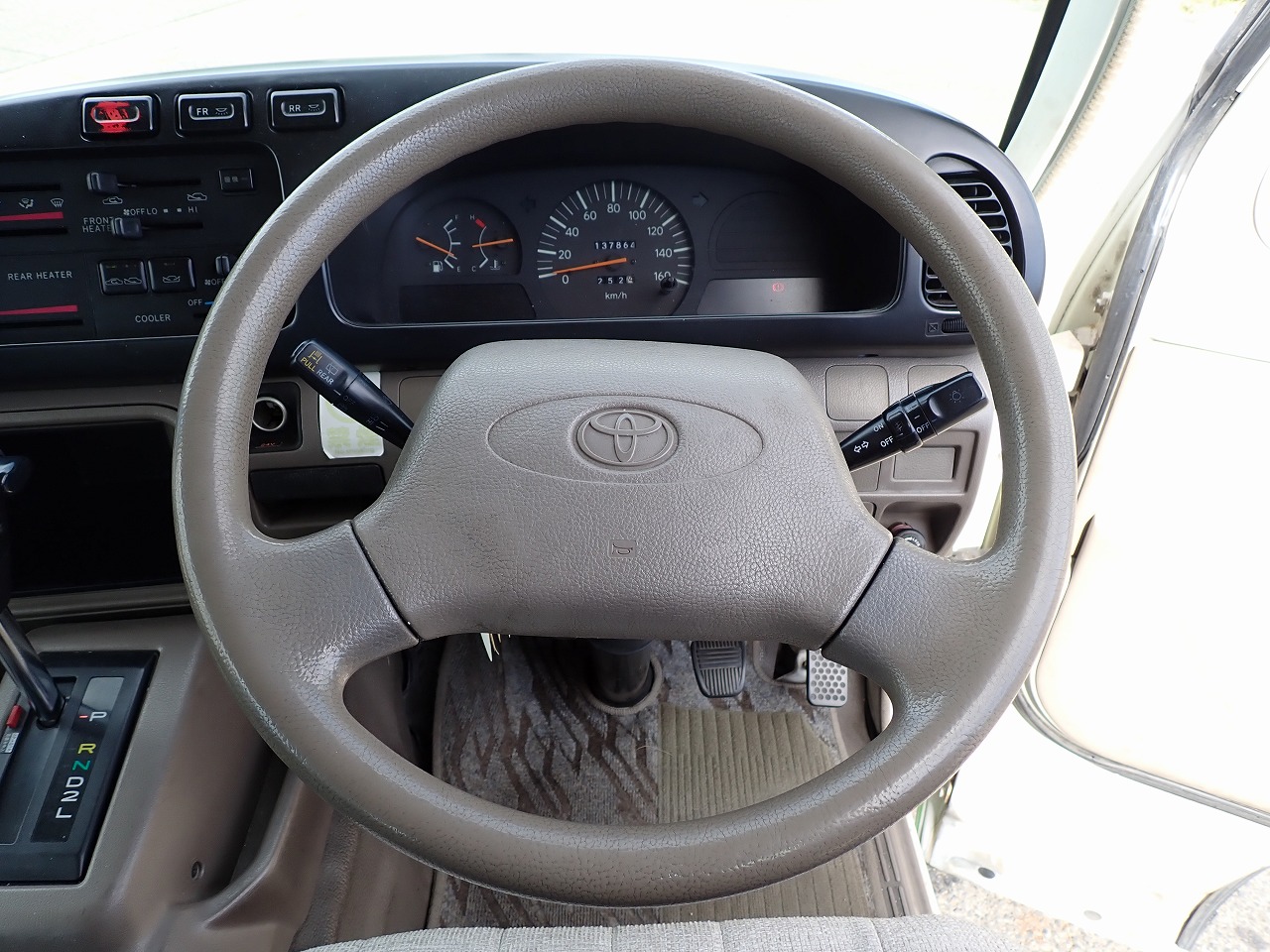 TOYOTA Coaster