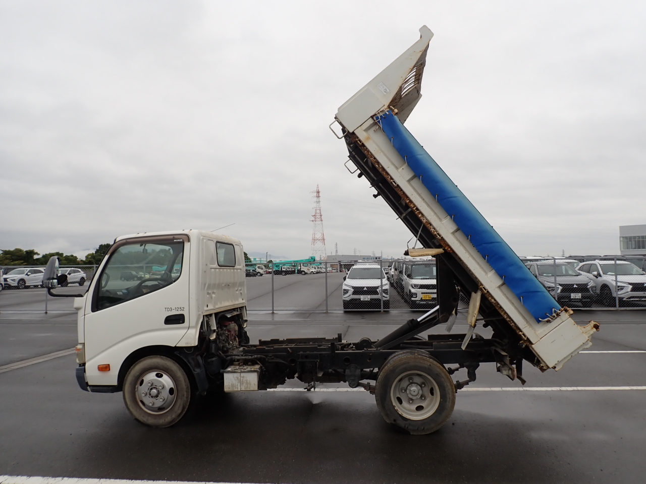 HINO Dutro
