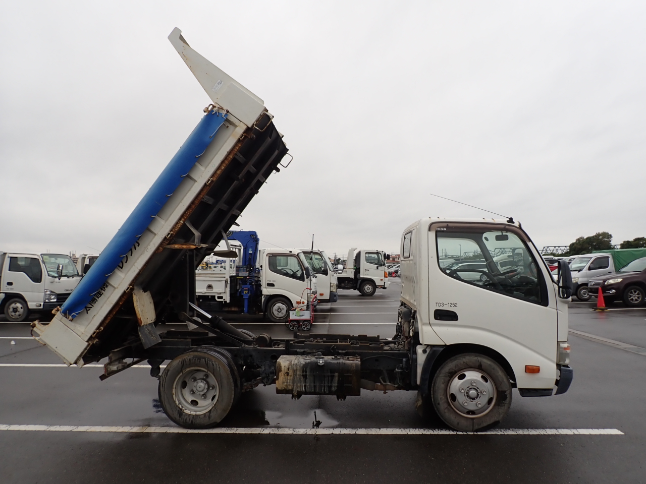HINO Dutro