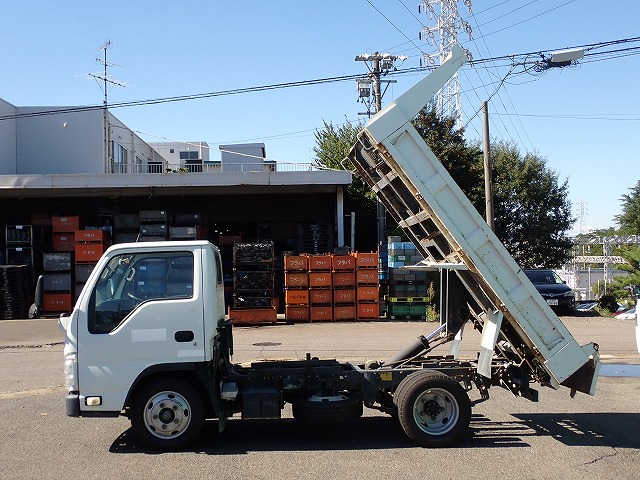 ISUZU Elf Truck