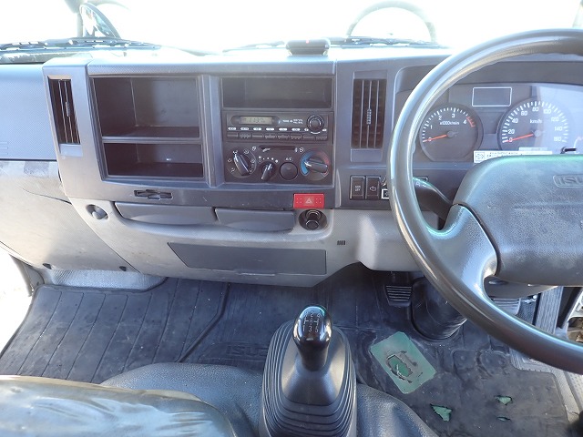 ISUZU Elf Truck