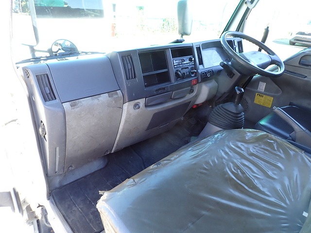 ISUZU Elf Truck