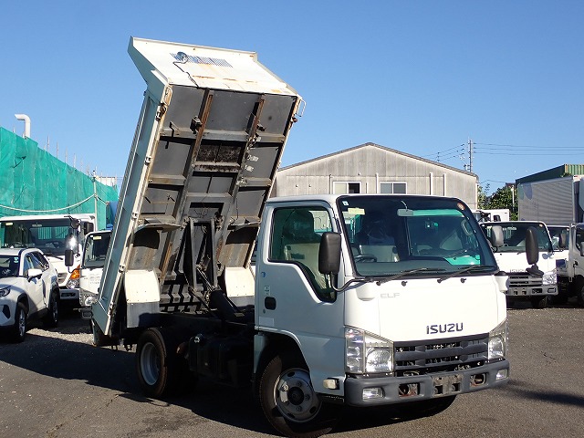 ISUZU Elf Truck