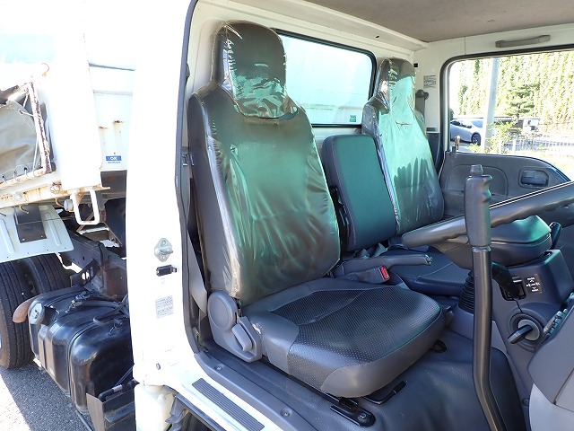 ISUZU Elf Truck