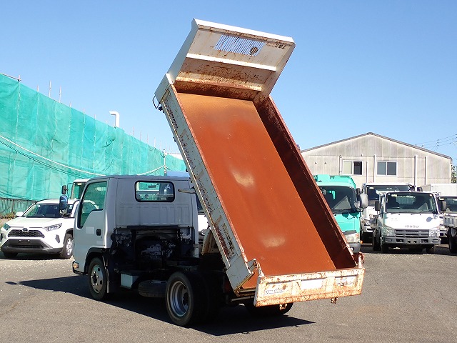ISUZU Elf Truck