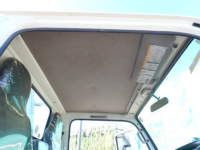 ISUZU Elf Truck
