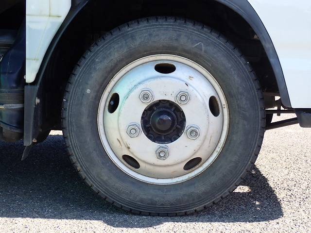 ISUZU Elf Truck