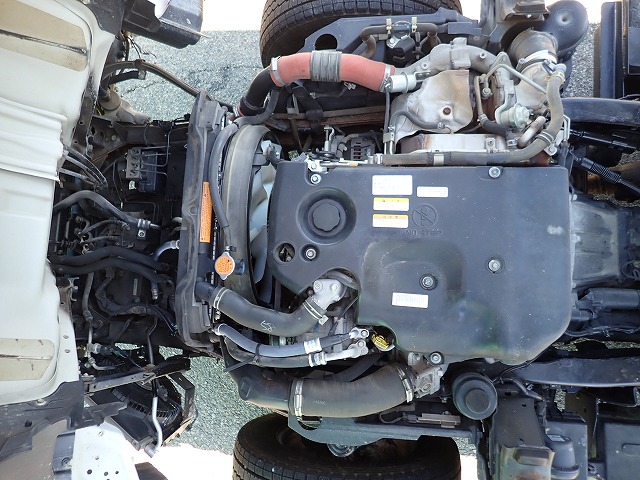 ISUZU Elf Truck
