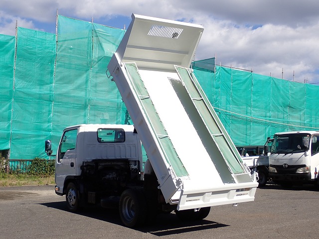 ISUZU Elf Truck