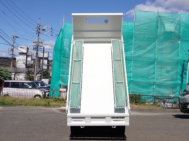 ISUZU Elf Truck