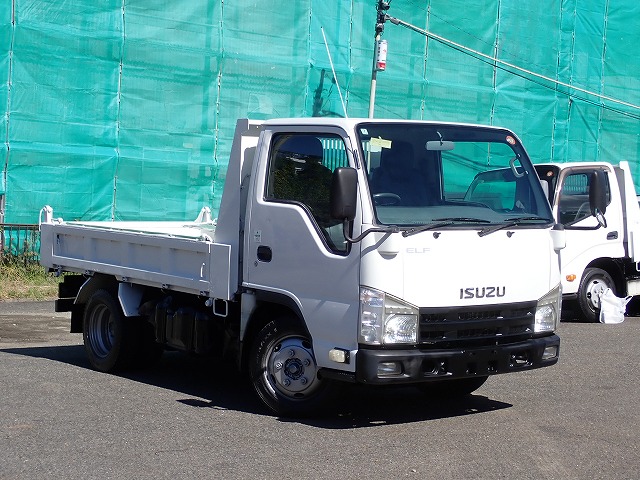 ISUZU Elf Truck