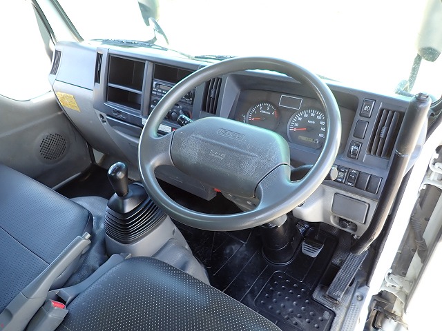 ISUZU Elf Truck