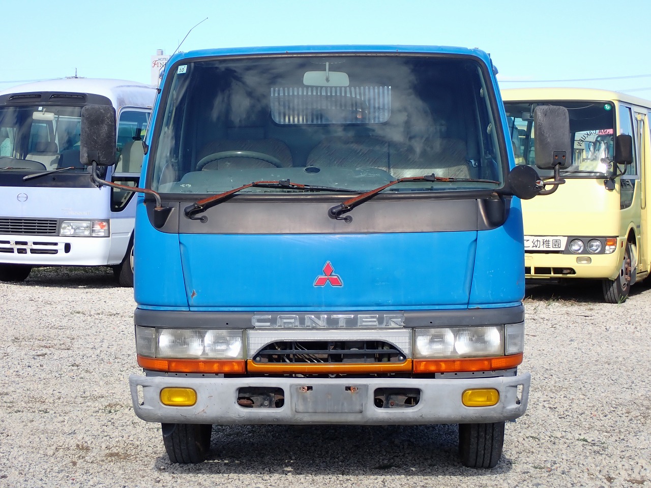 MITSUBISHI Canter