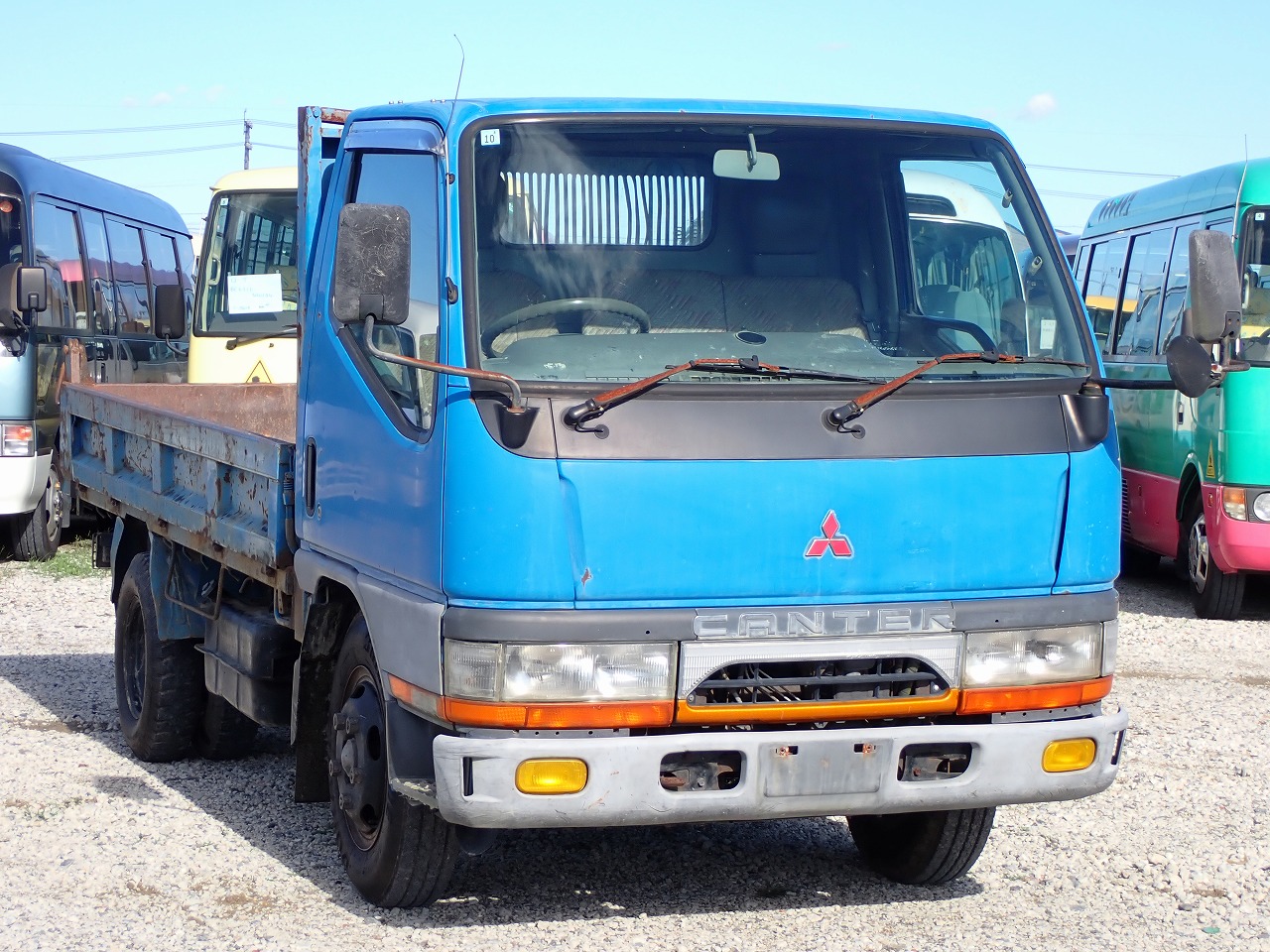 MITSUBISHI Canter