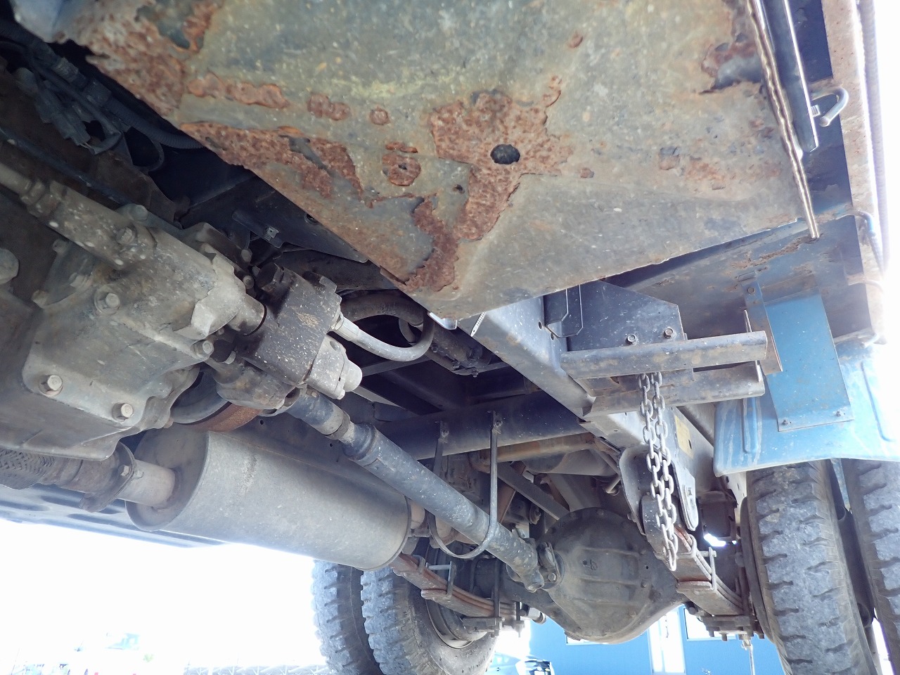 MITSUBISHI Canter