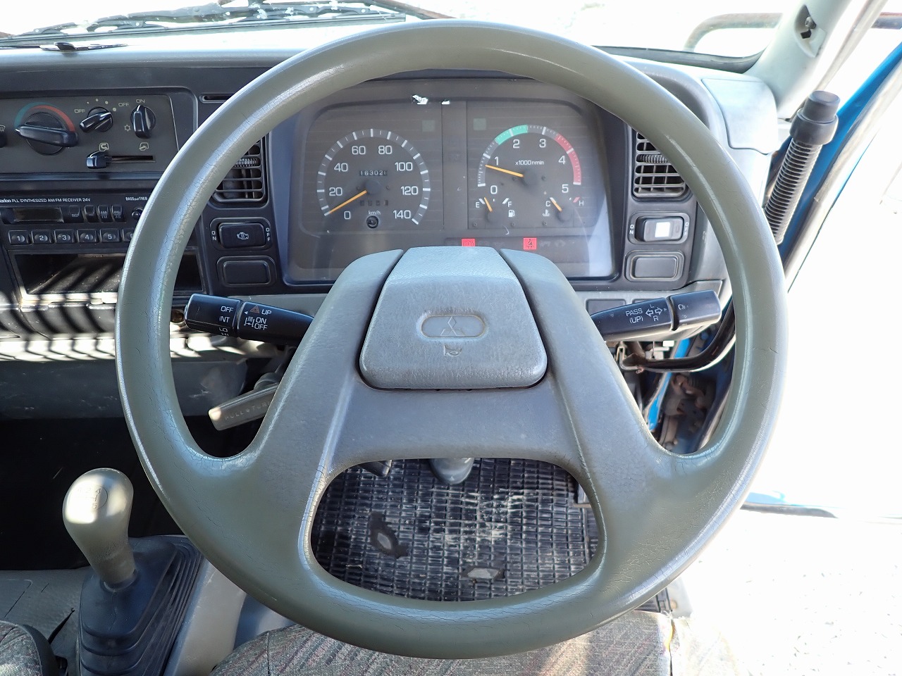MITSUBISHI Canter