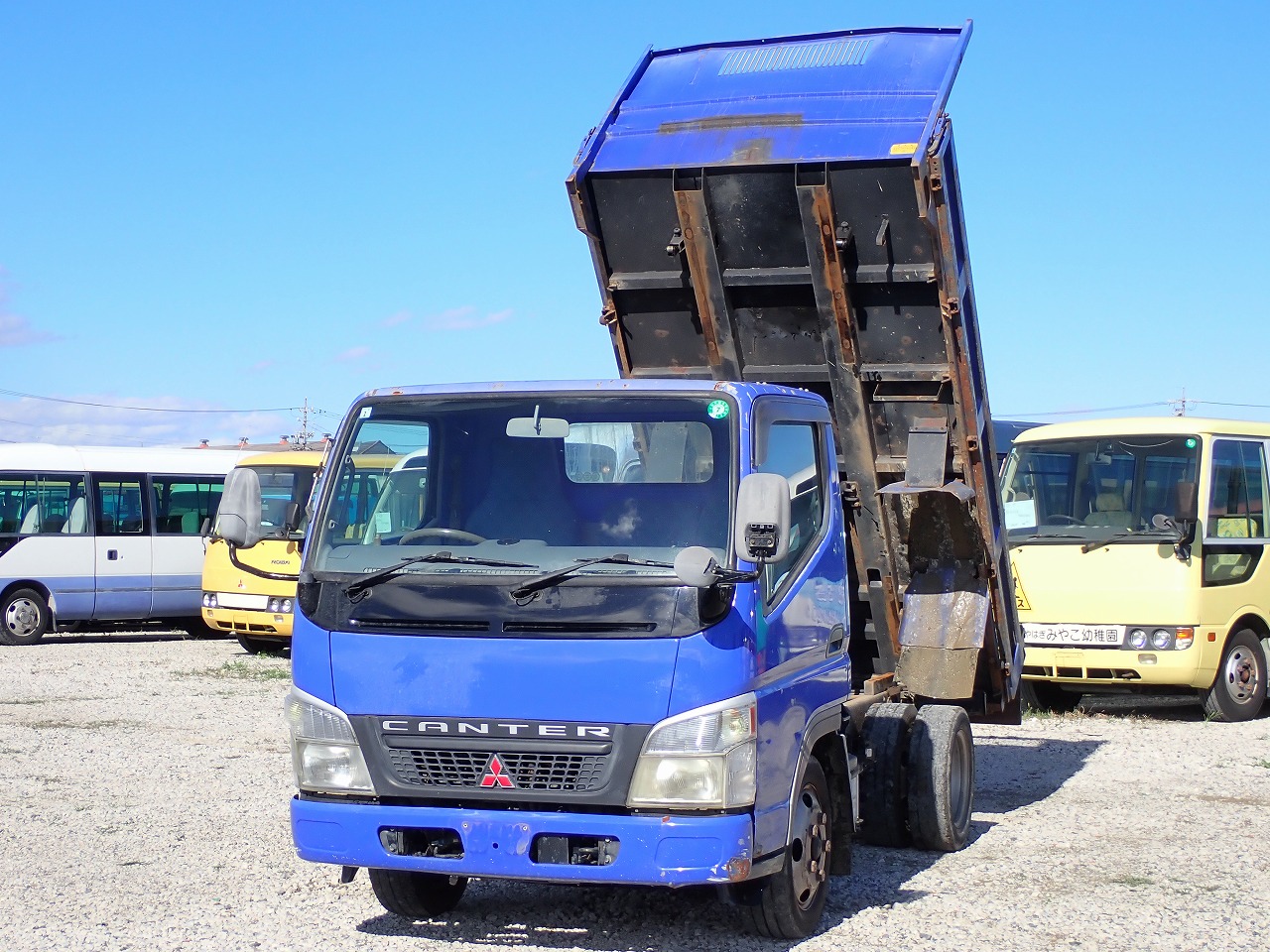 MITSUBISHI Canter