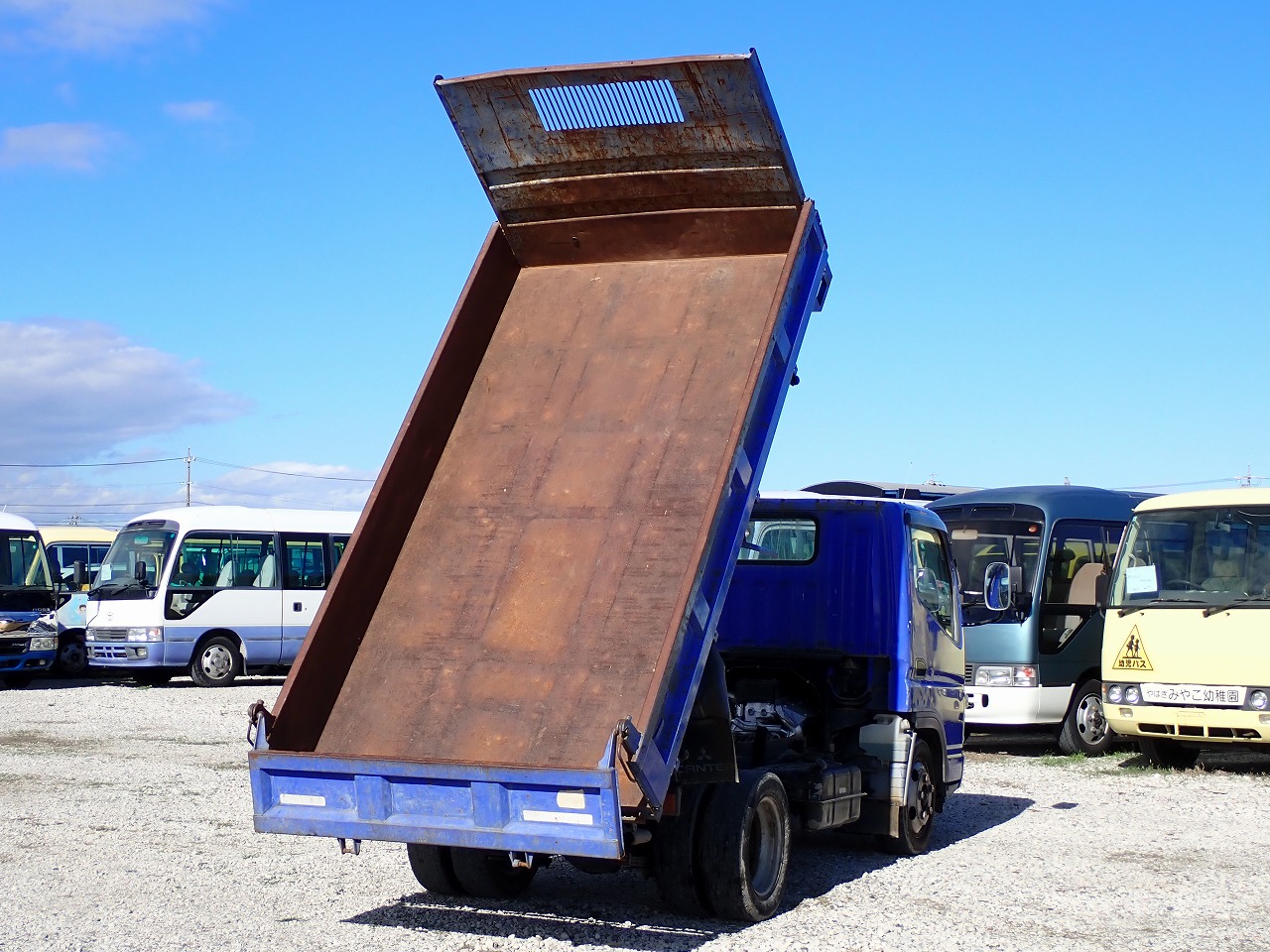 MITSUBISHI Canter
