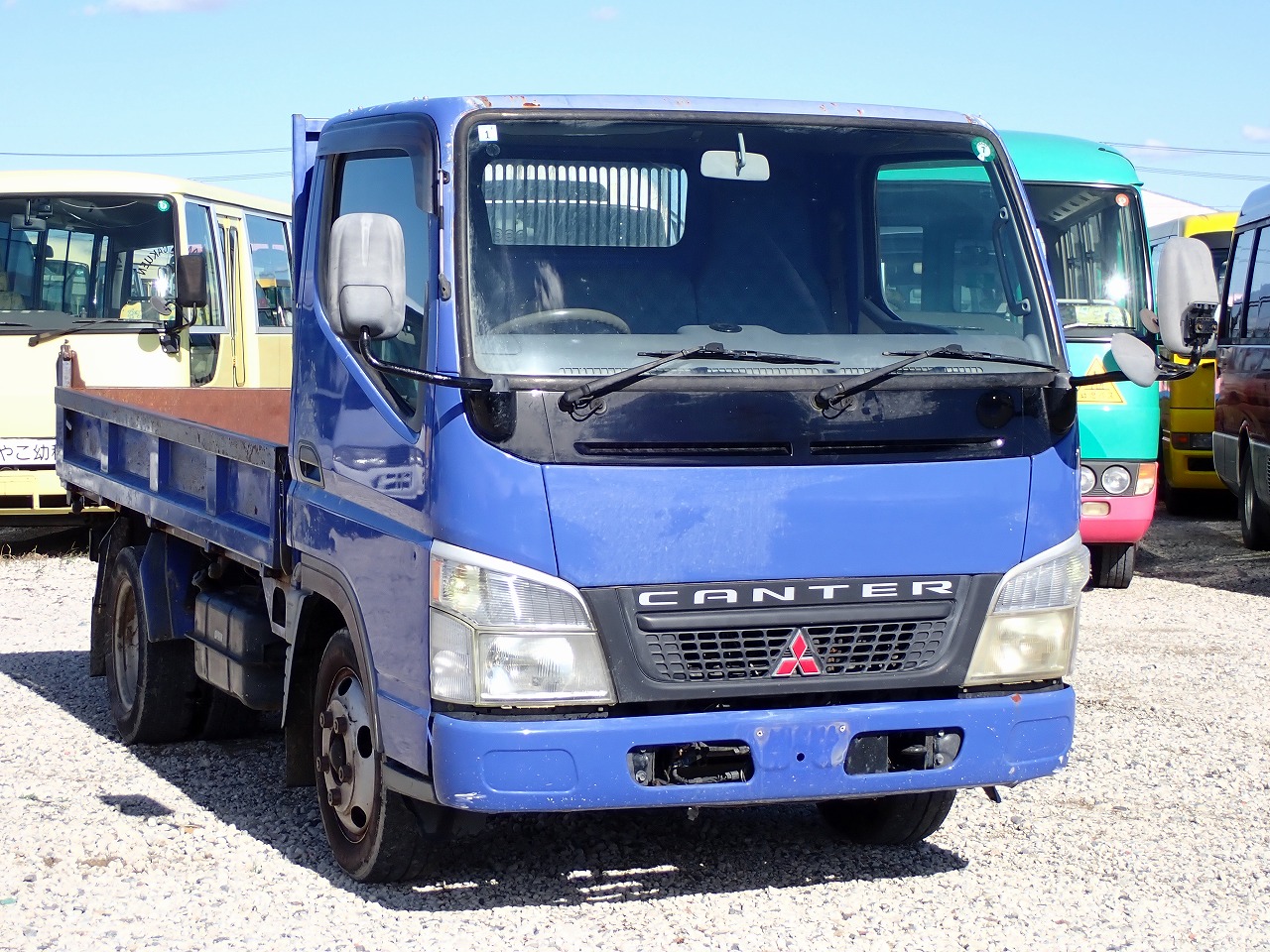 MITSUBISHI Canter