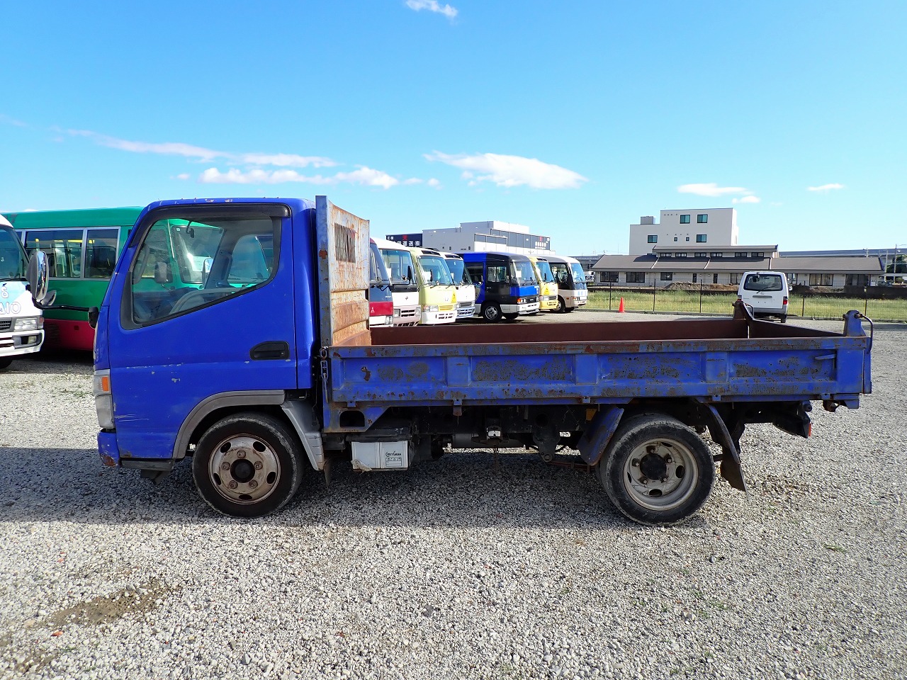 MITSUBISHI Canter
