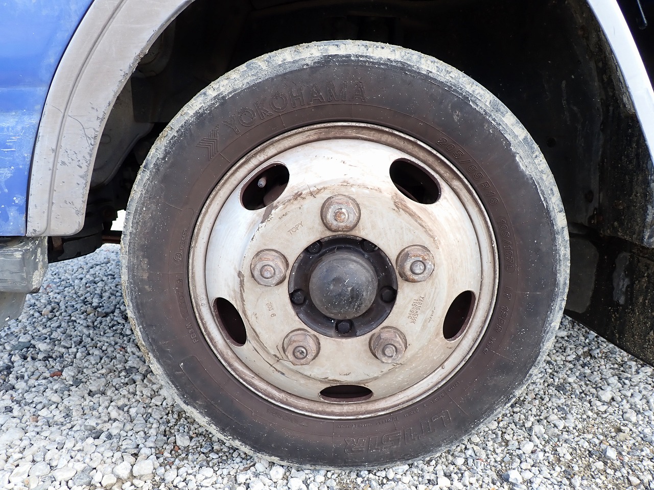 MITSUBISHI Canter