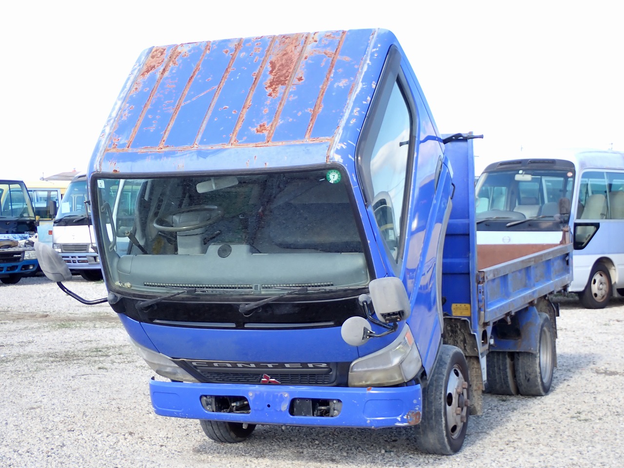 MITSUBISHI Canter