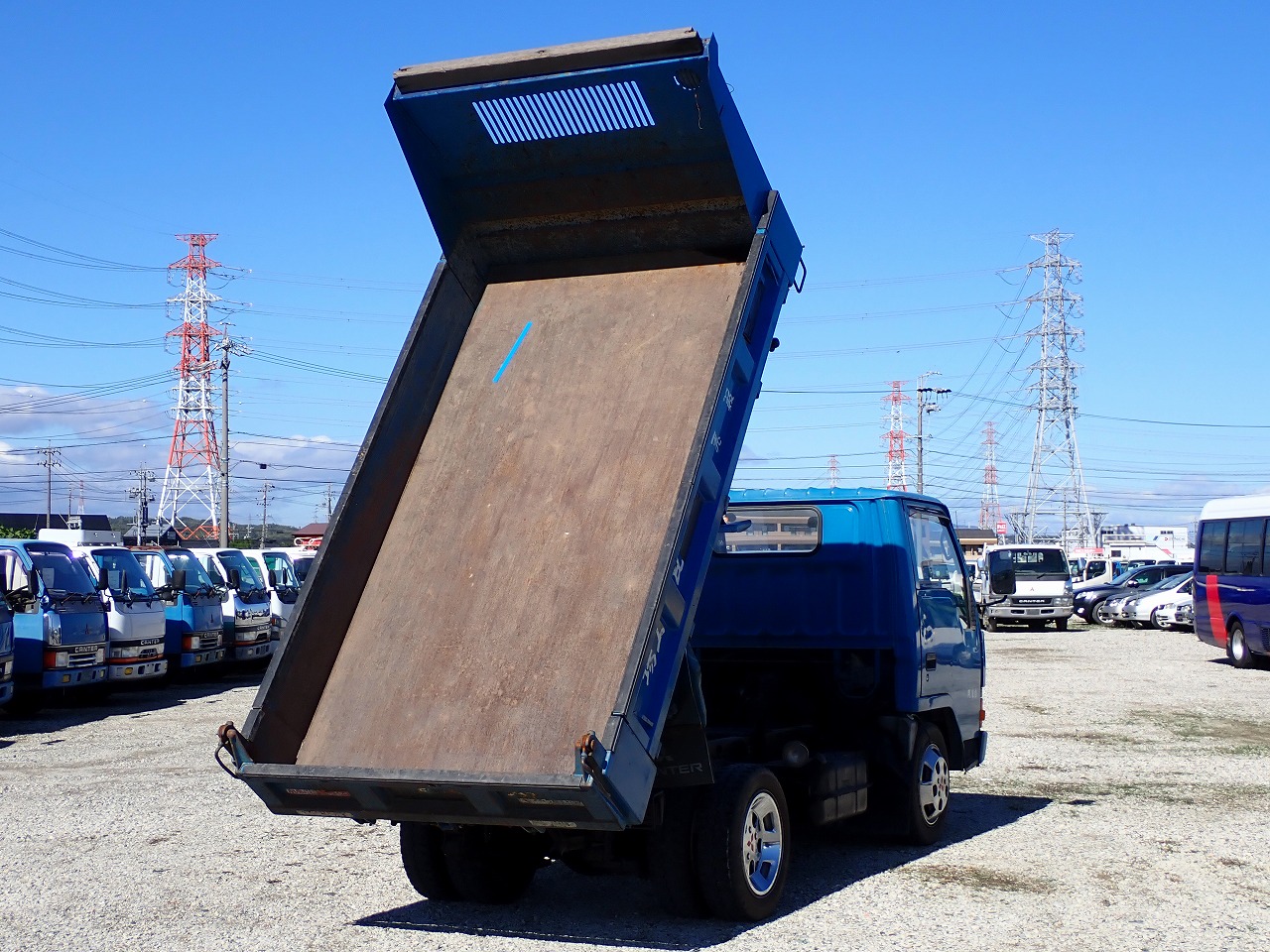 MITSUBISHI Canter