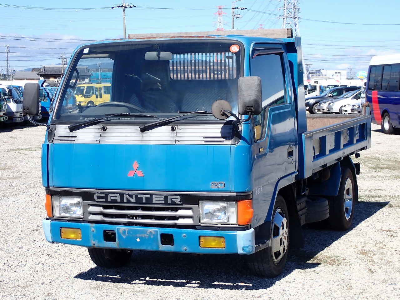 MITSUBISHI Canter