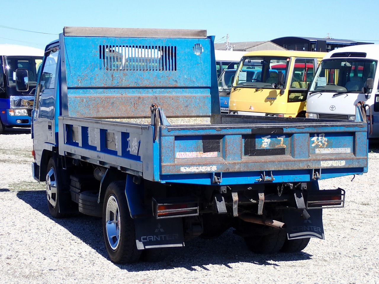 MITSUBISHI Canter