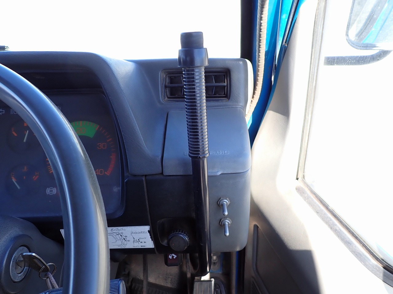MITSUBISHI Canter