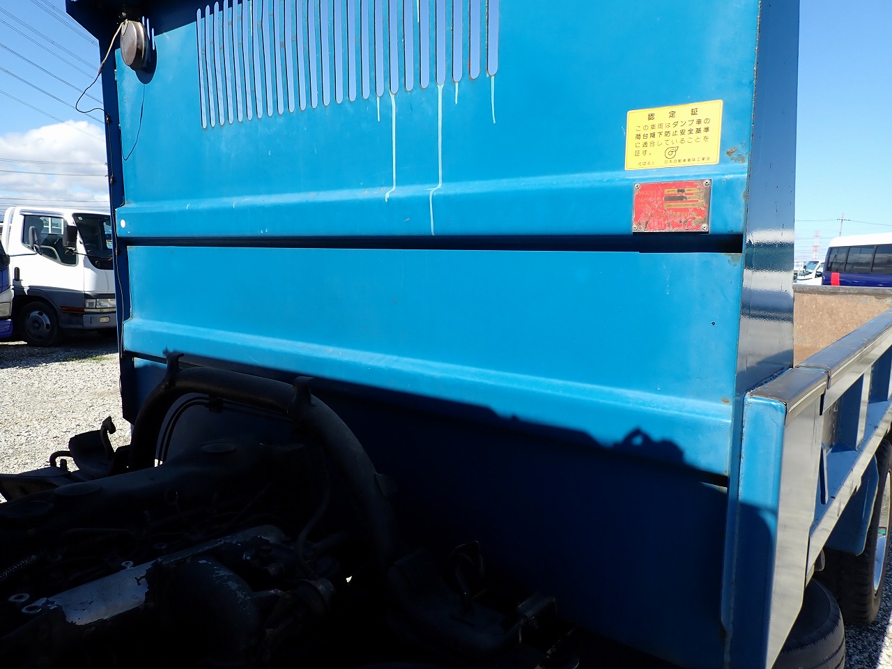 MITSUBISHI Canter