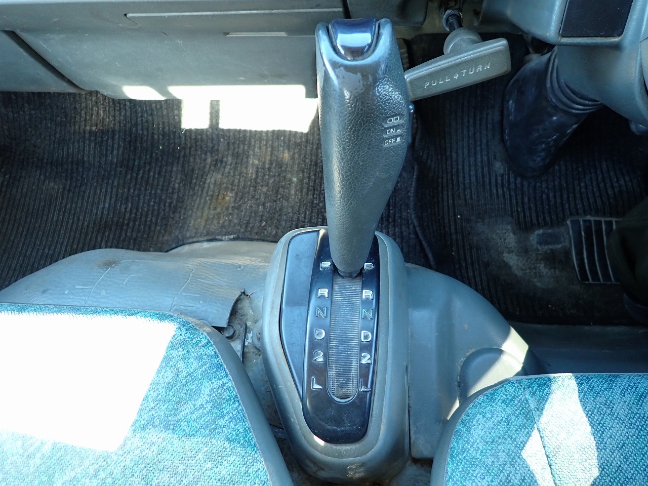 MITSUBISHI Canter