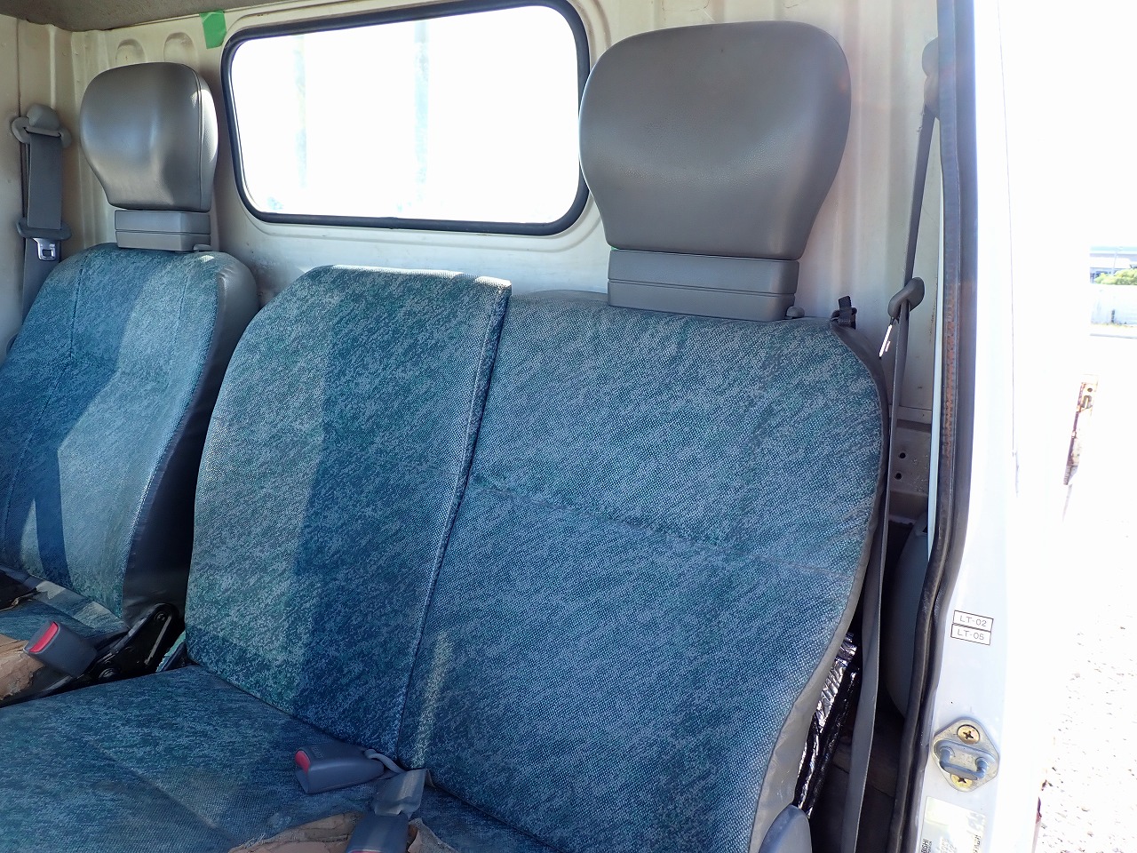 MITSUBISHI Canter