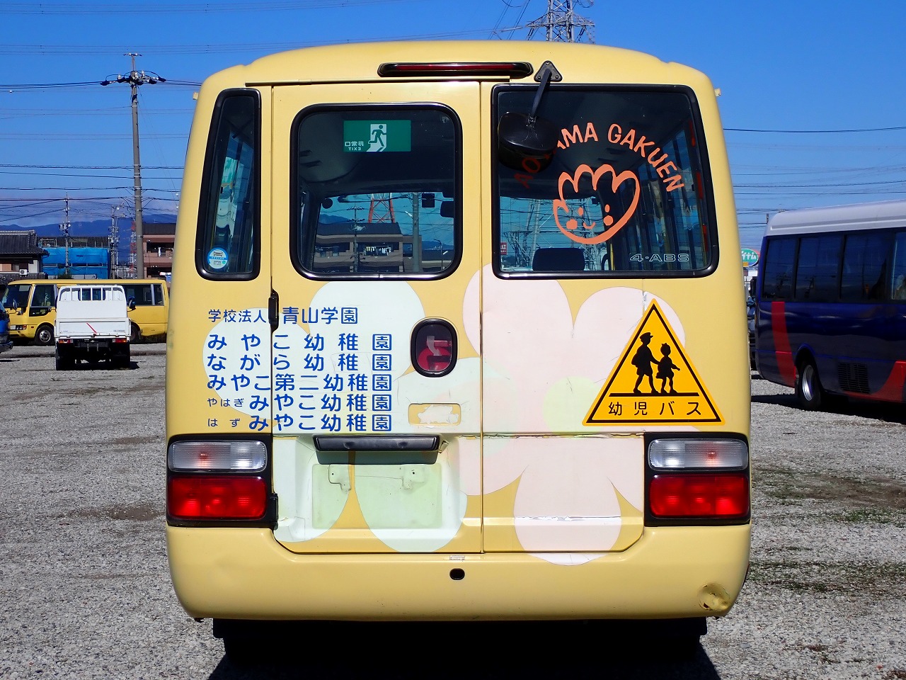 TOYOTA Coaster