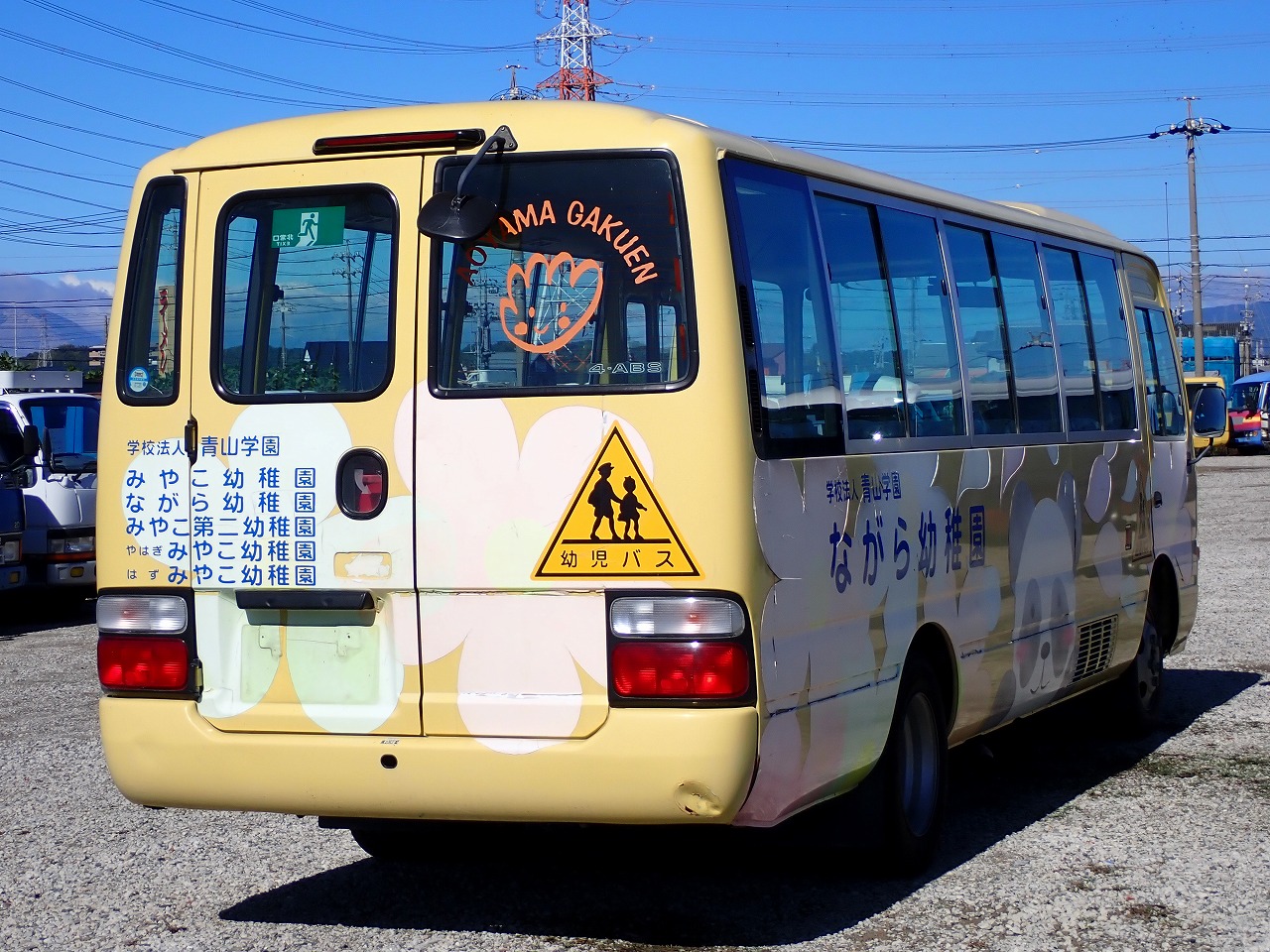 TOYOTA Coaster