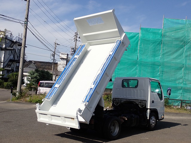 ISUZU Elf Truck