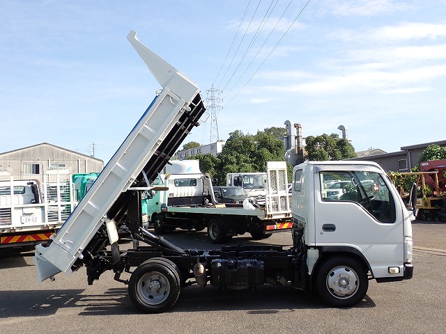 ISUZU Elf Truck
