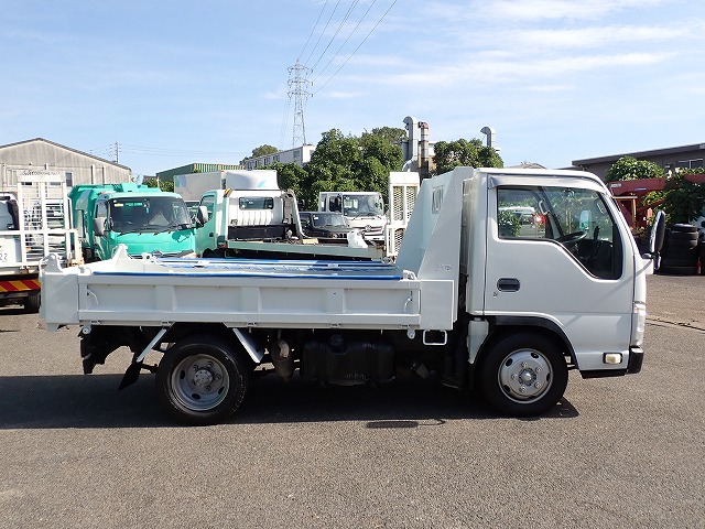 ISUZU Elf Truck