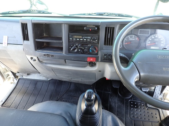 ISUZU Elf Truck